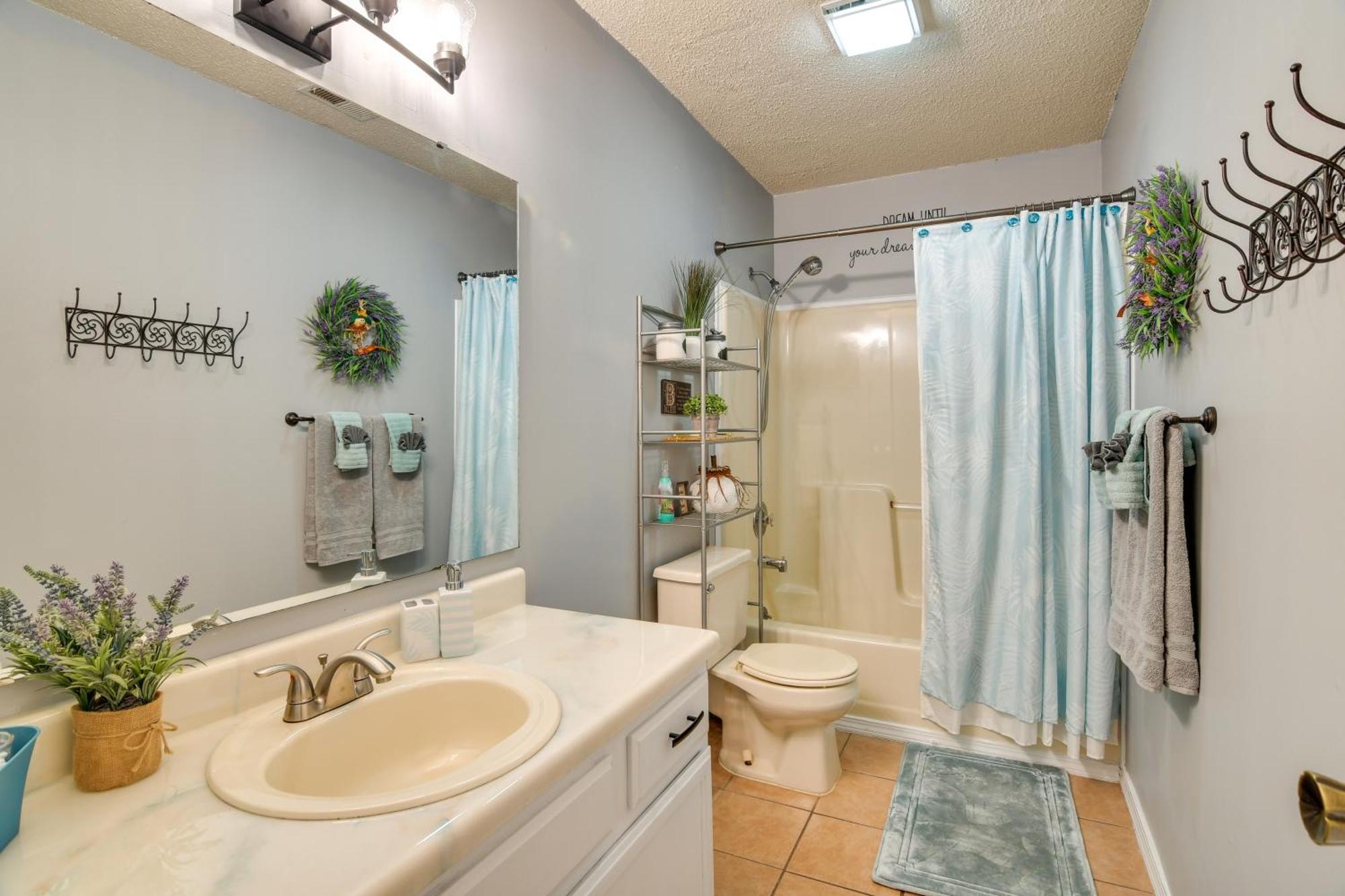 Branson West Condo Balcony, Central Location Exterior photo